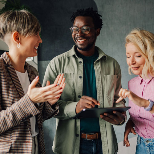3 people talking